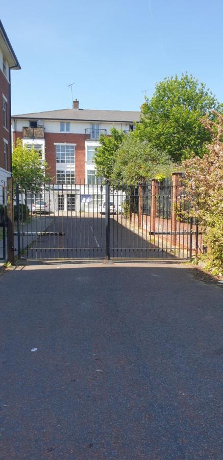 City Center Apartments Free Parking Liverpool Esterno foto